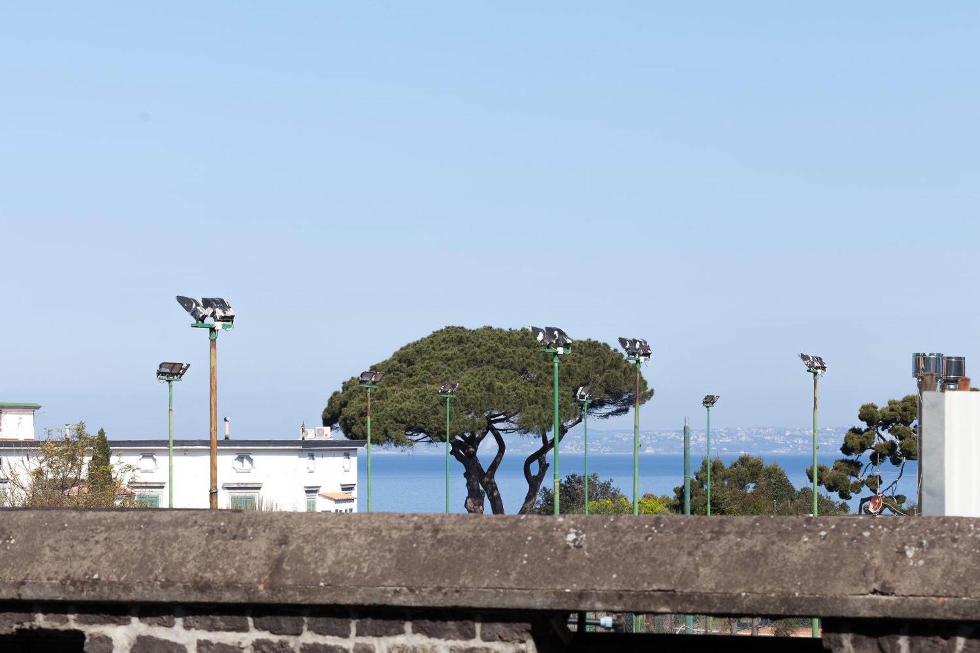 Sorrento Central Flat Camera foto
